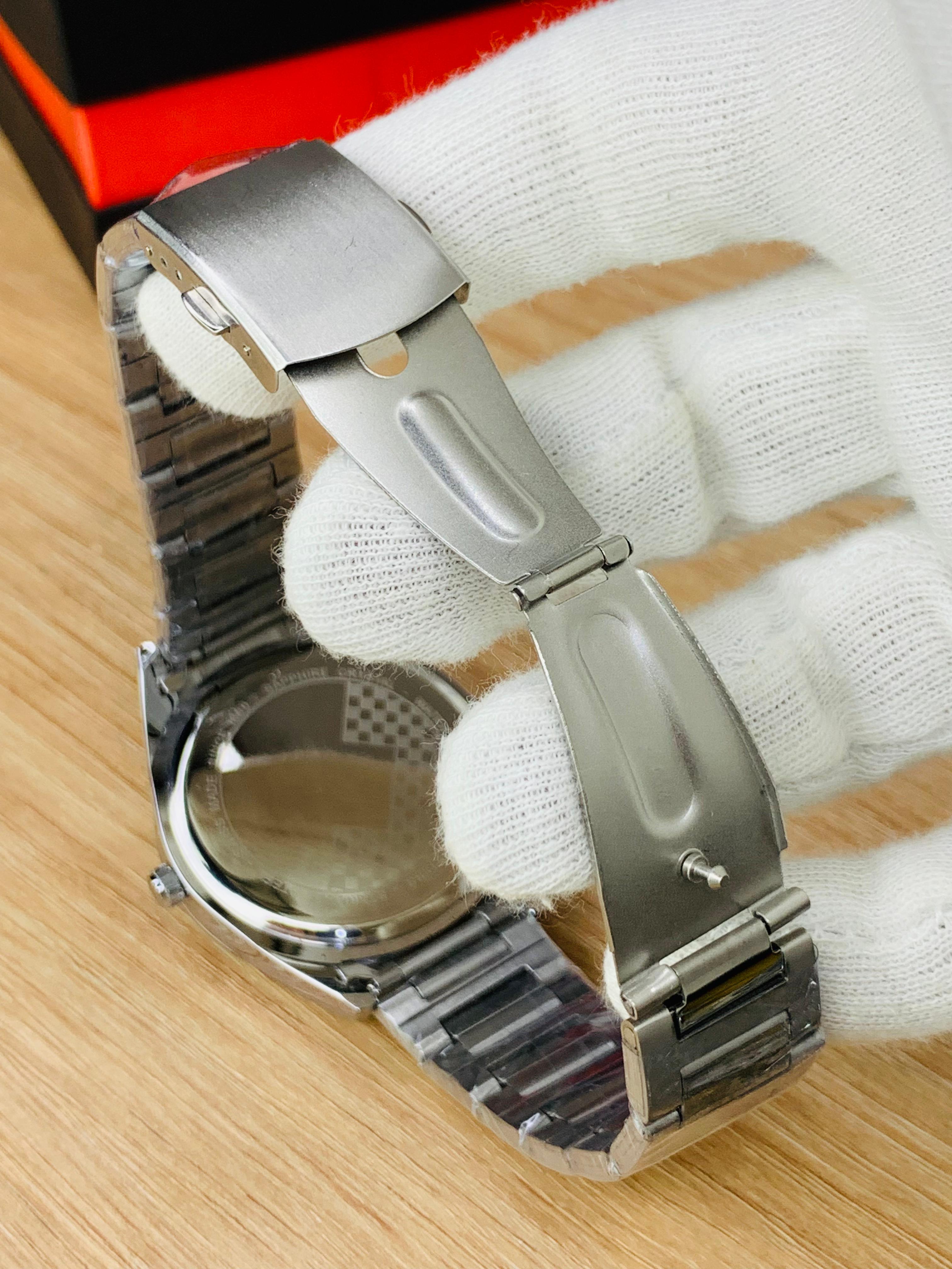 TAG Heuer Carrera